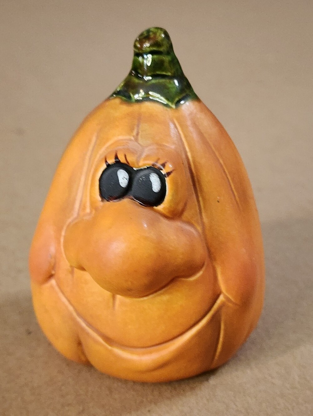 Halloween Ceramic Anthropomorphic Pumpkin Silly Face Handpainted 3.75" Decorativ - Picture 2 of 10